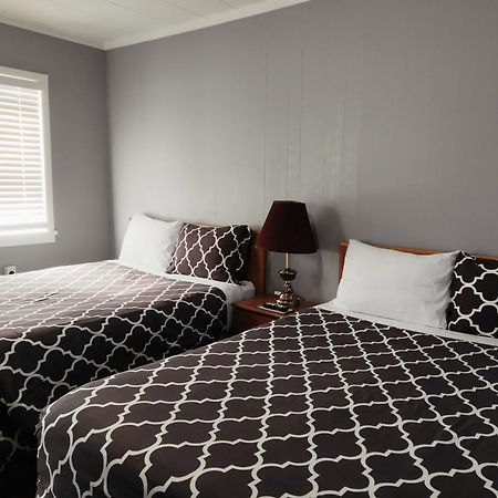 Melsask Motel Melville Eksteriør bilde