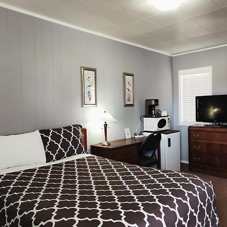 Melsask Motel Melville Eksteriør bilde