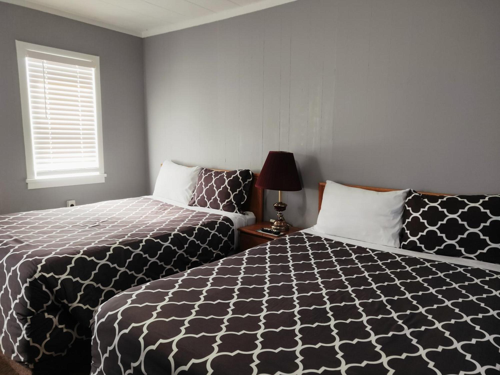 Melsask Motel Melville Eksteriør bilde