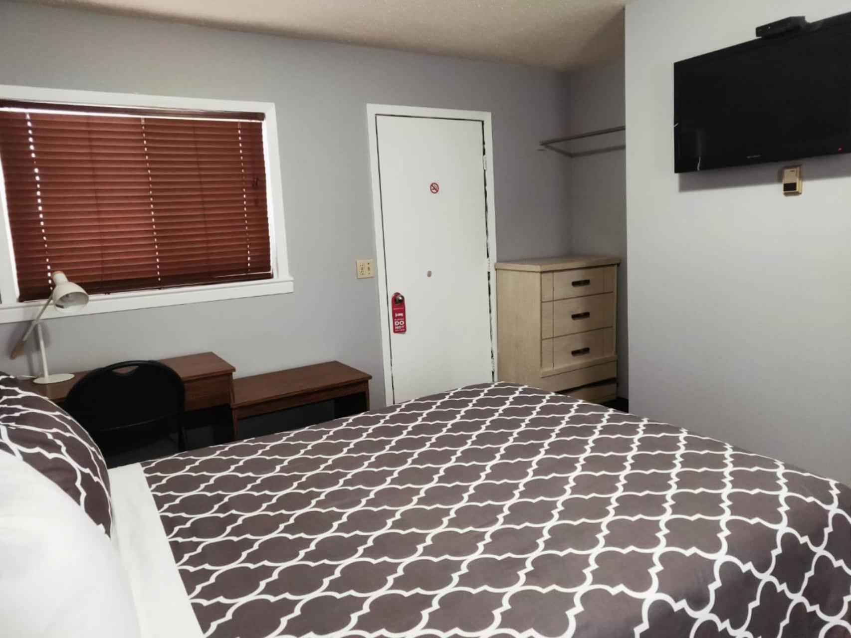 Melsask Motel Melville Eksteriør bilde