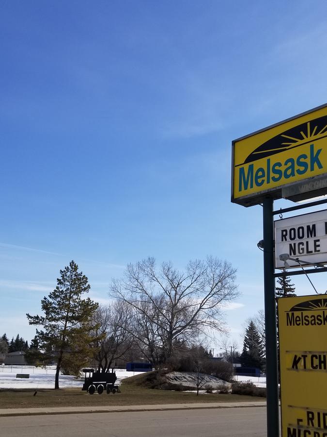 Melsask Motel Melville Eksteriør bilde