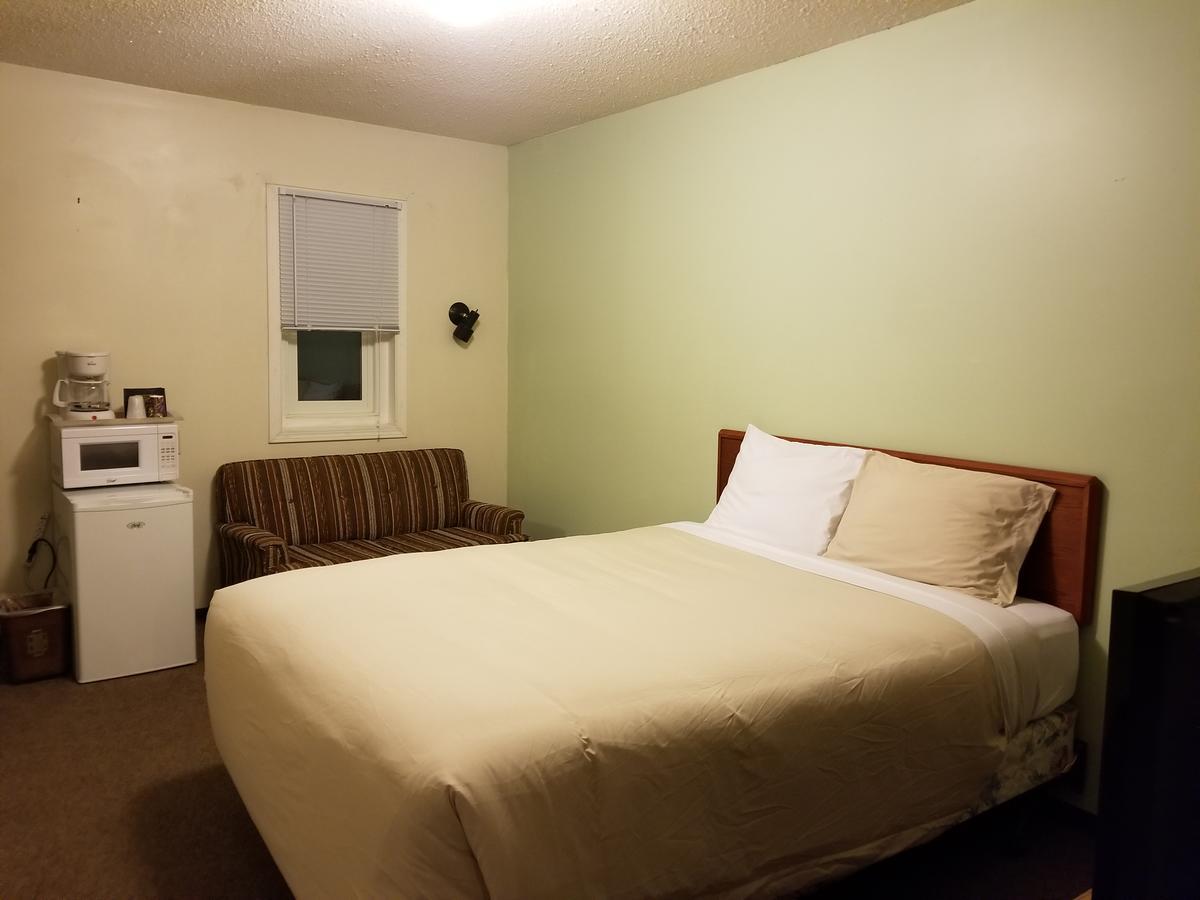 Melsask Motel Melville Eksteriør bilde