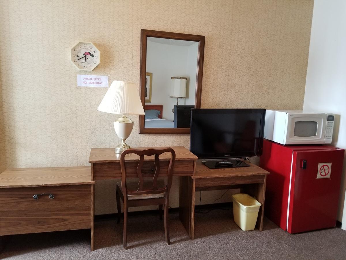 Melsask Motel Melville Eksteriør bilde