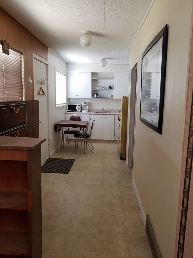 Melsask Motel Melville Eksteriør bilde