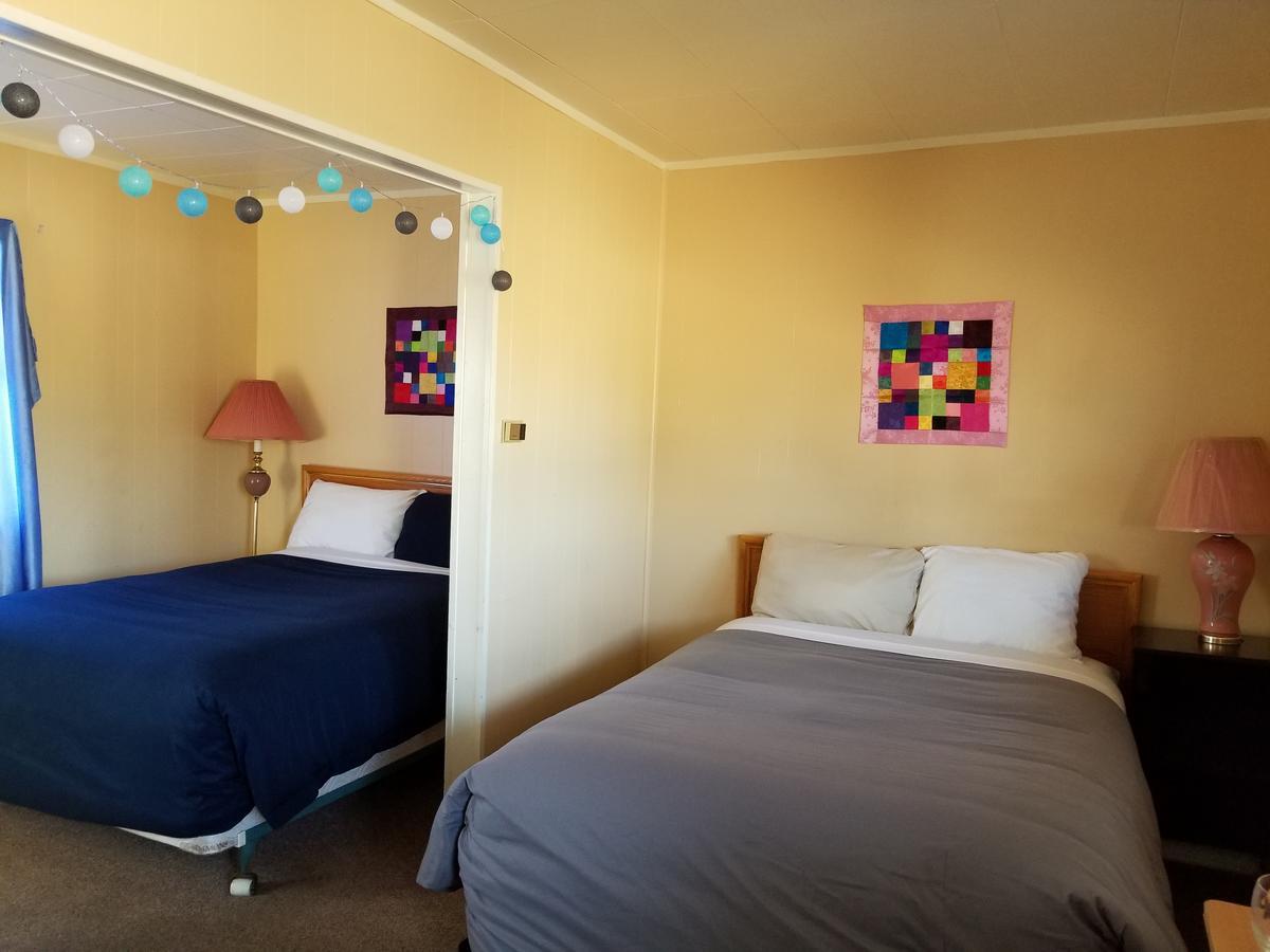 Melsask Motel Melville Eksteriør bilde