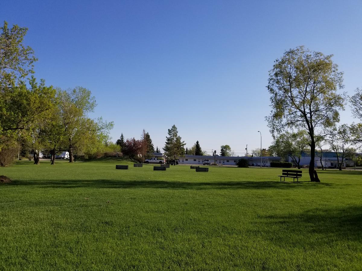 Melsask Motel Melville Eksteriør bilde
